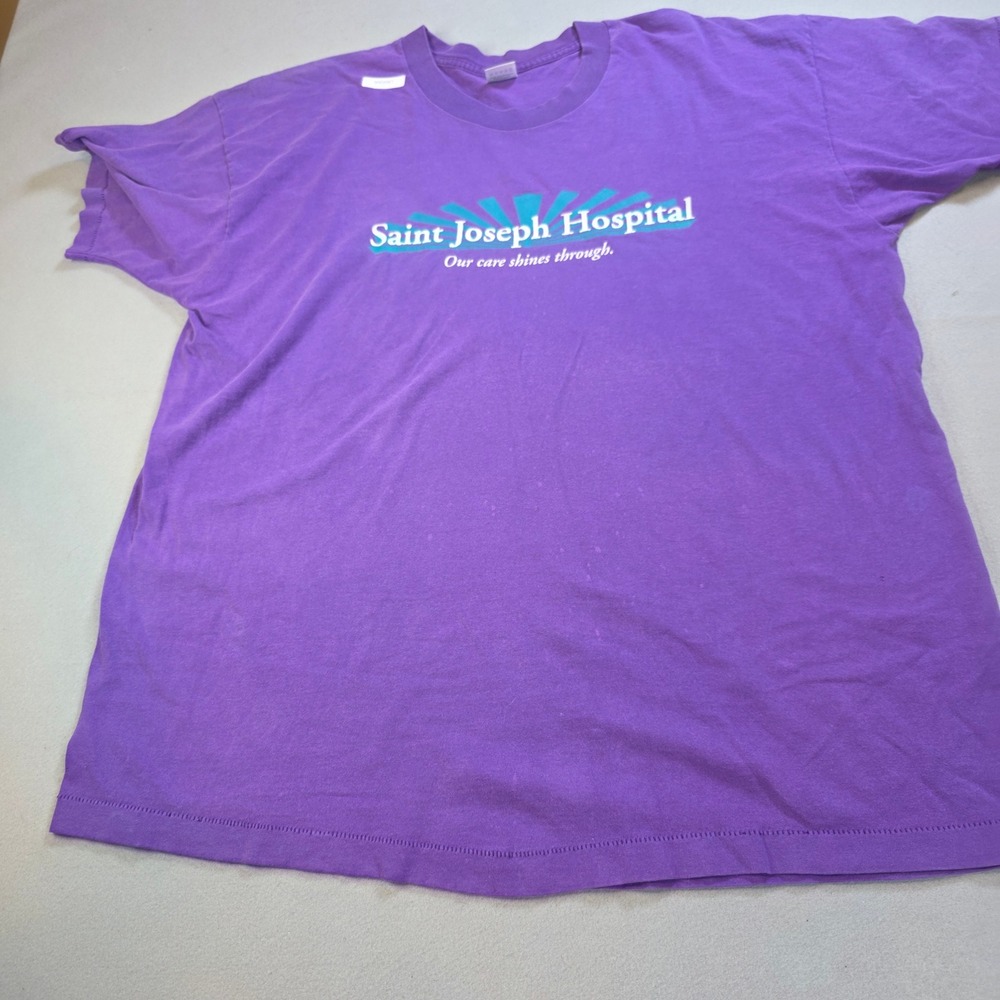 Vintage Saint Joseph Hospital Purple Graphic T-Shirt XL 0002057